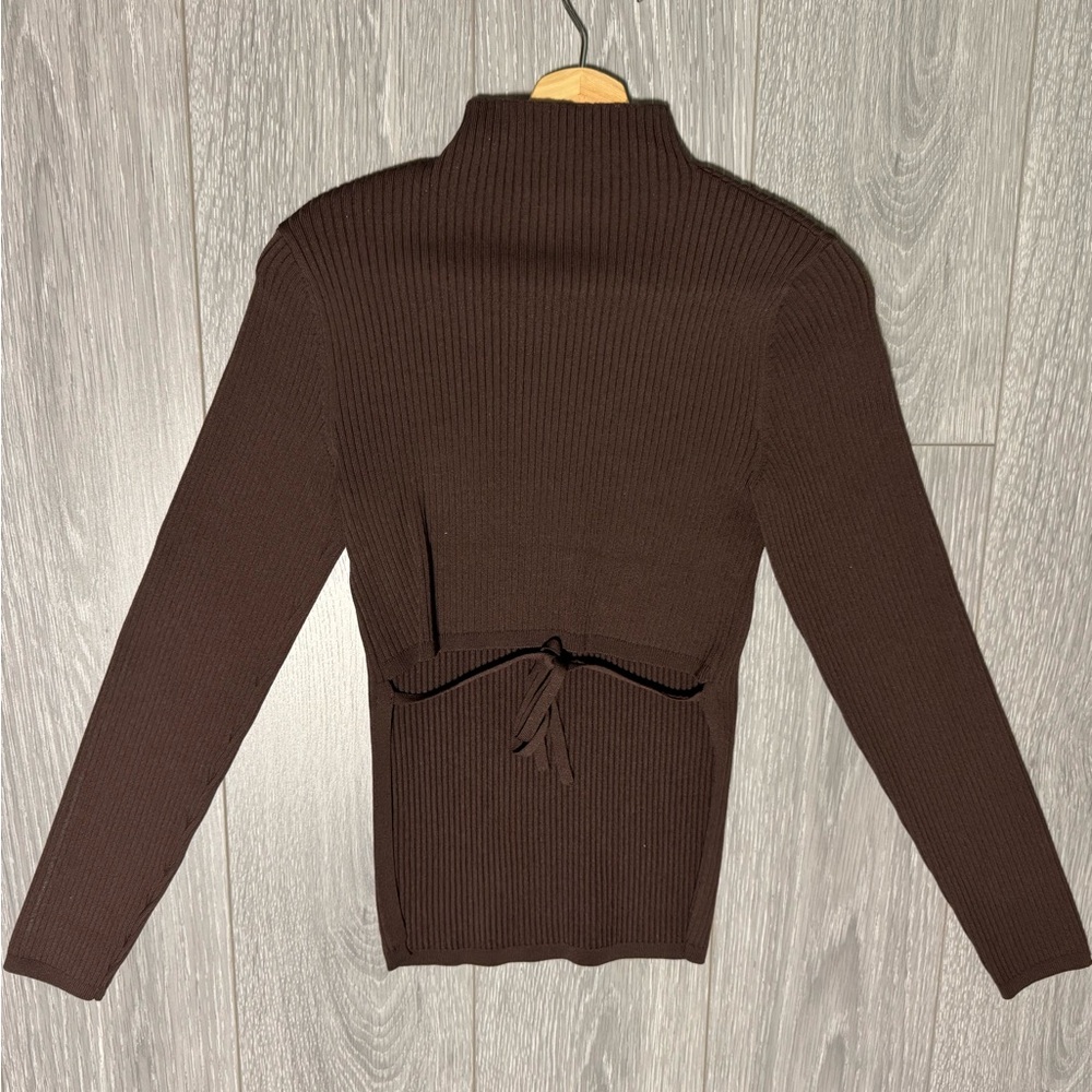 Aritzia Babaton Ambrosia Sculpt Knit tie back longsleeve Sweater - Size M - Picture 4 of 8